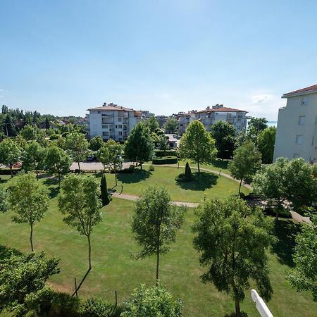 Lakeside Family Apartment Шіофок Екстер'єр фото