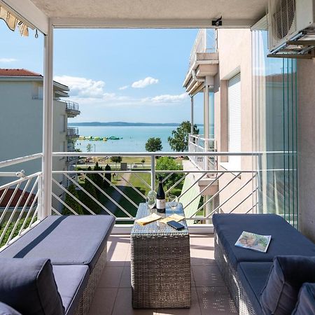 Lakeside Family Apartment Шіофок Екстер'єр фото