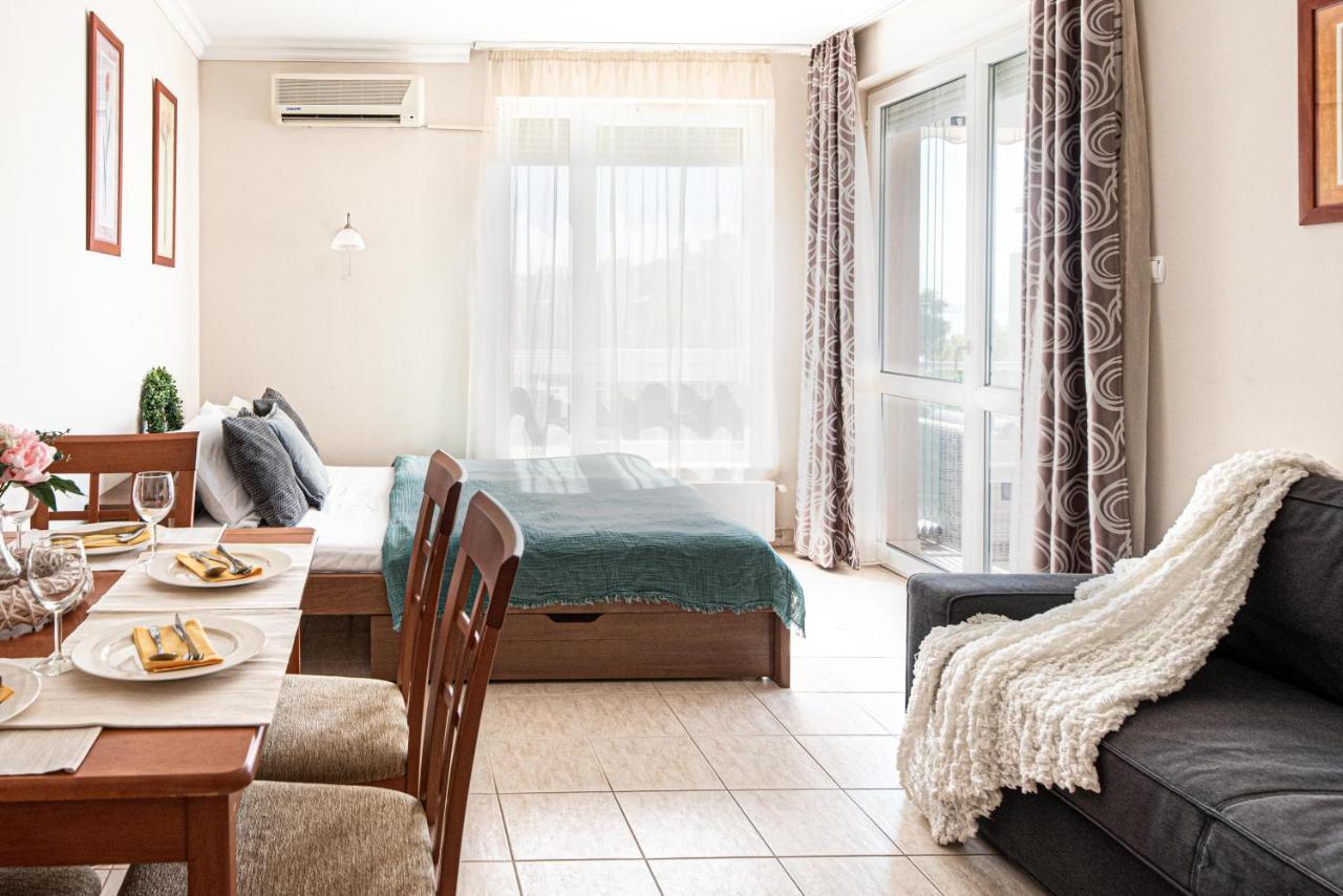 Lakeside Family Apartment Шіофок Екстер'єр фото