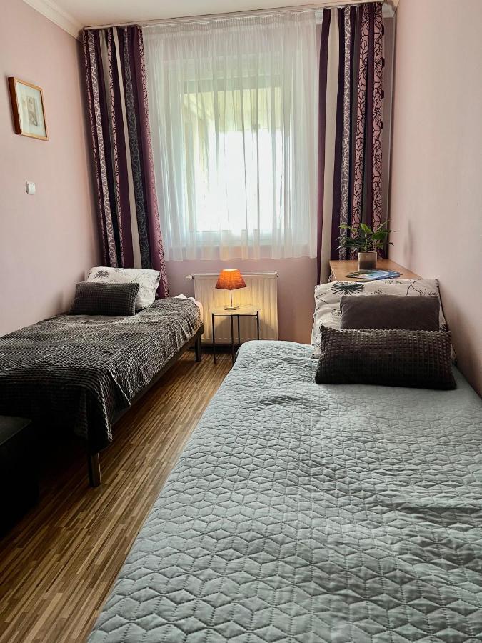 Lakeside Family Apartment Шіофок Екстер'єр фото
