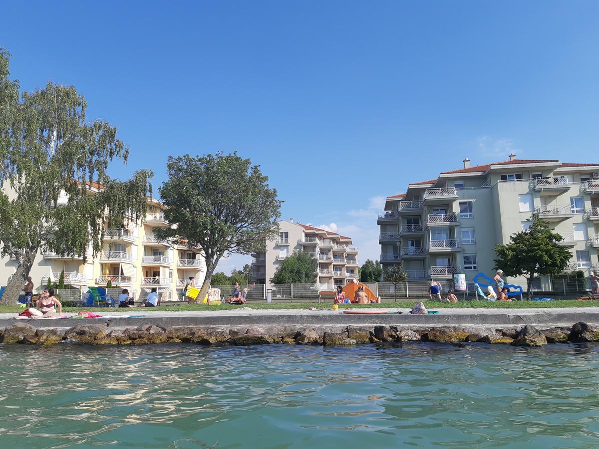Lakeside Family Apartment Шіофок Екстер'єр фото