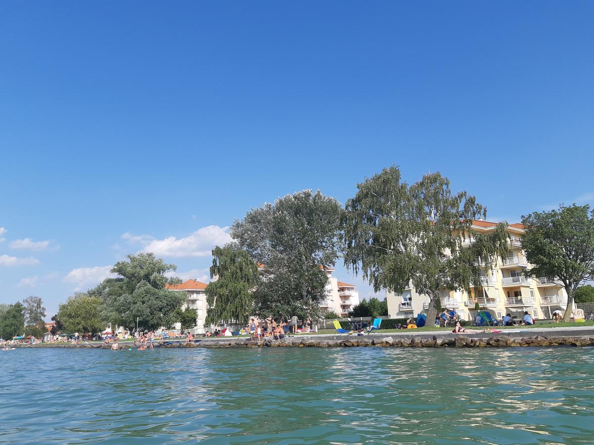 Lakeside Family Apartment Шіофок Екстер'єр фото